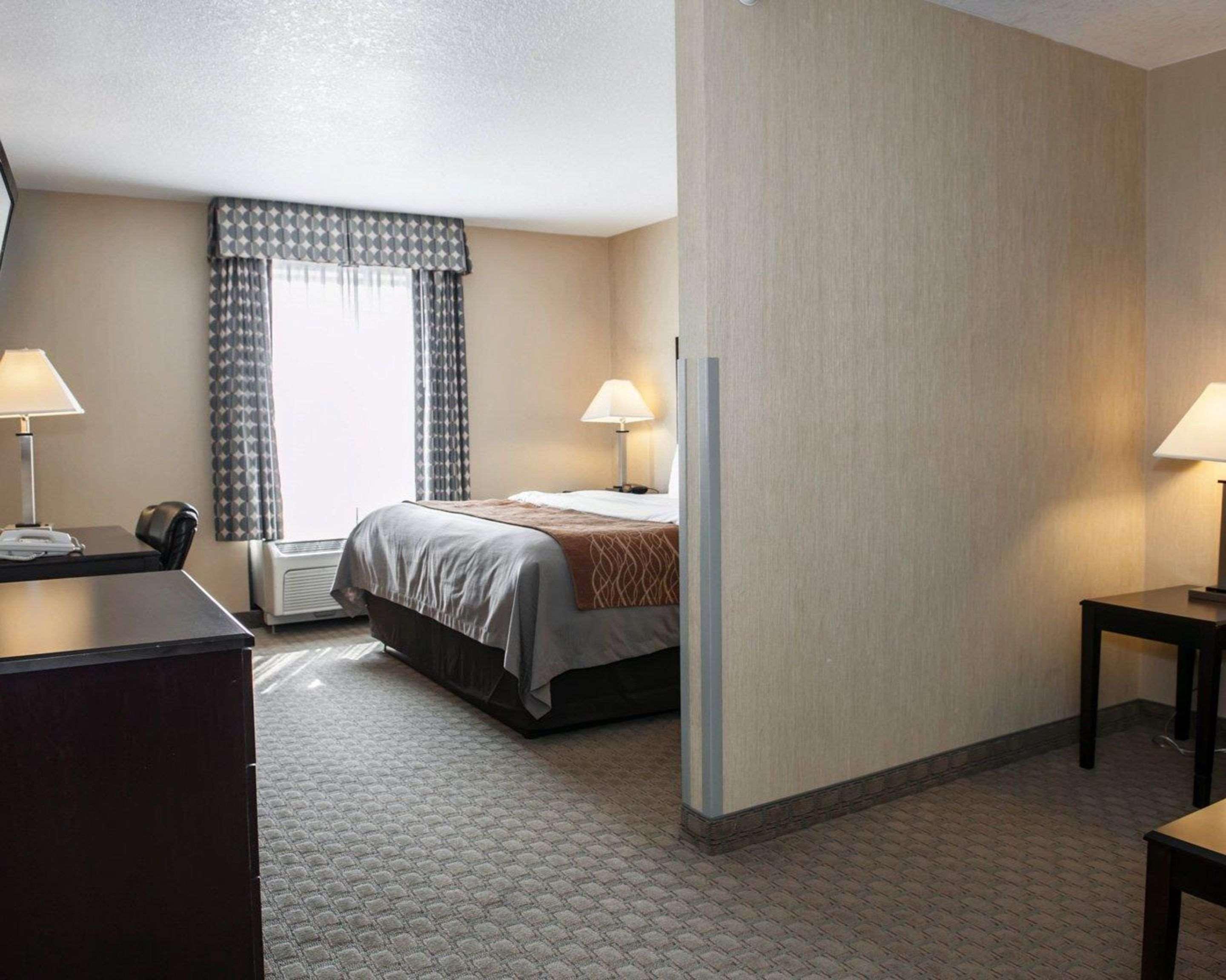 Comfort Inn & Suites Muncie Esterno foto